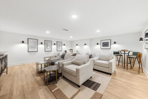 Tiny photo for 104 S Monroe Street, Hinsdale, IL 60521 (MLS # 12503981)