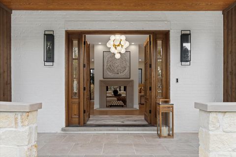 Tiny photo for 104 S Monroe Street, Hinsdale, IL 60521 (MLS # 12503981)