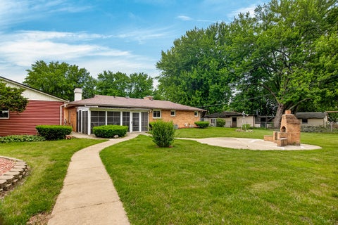 Tiny photo for 106 Superior Avenue, Machesney Park, IL 61115 (MLS # 12670189)