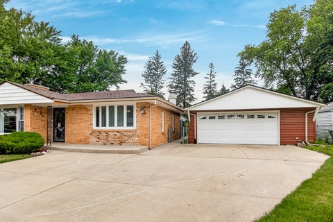 Tiny photo for 106 Superior Avenue, Machesney Park, IL 61115 (MLS # 12670189)