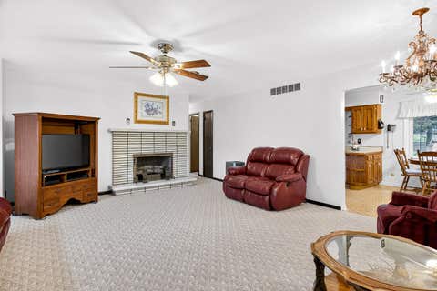 Tiny photo for 106 Superior Avenue, Machesney Park, IL 61115 (MLS # 12670189)