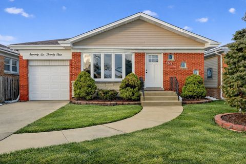 Photo of 7624 W Ainslie Street, Harwood Heights, IL 60706 (MLS # 12586548)
