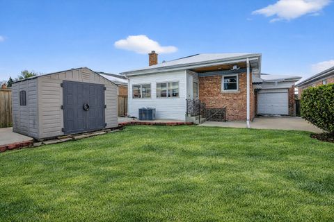 Tiny photo for 7624 W Ainslie Street, Harwood Heights, IL 60706 (MLS # 12586548)