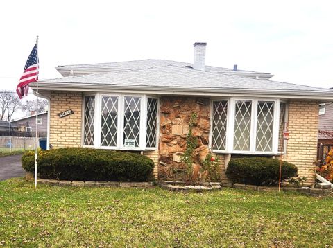 A home in Crestwood