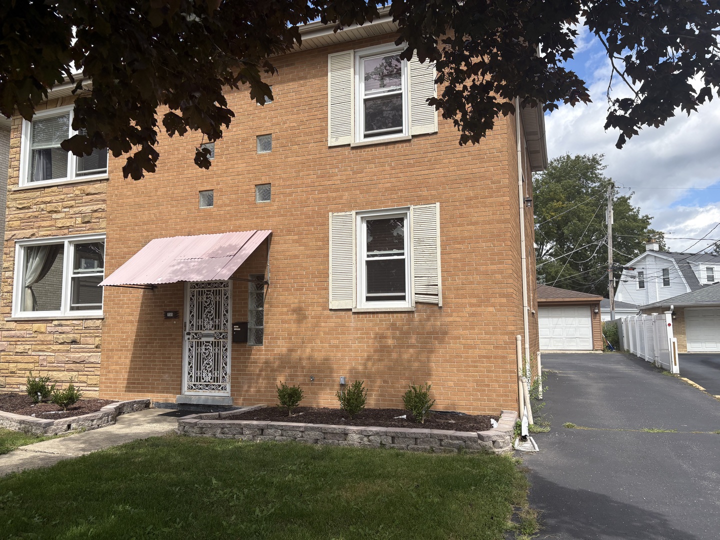 751 N Northwest Highway N