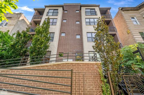 Tiny photo for 4235 S Calumet Avenue, Chicago, IL 60653 (MLS # 12524334)