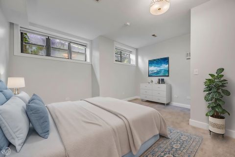 Tiny photo for 4235 S Calumet Avenue, Chicago, IL 60653 (MLS # 12524334)