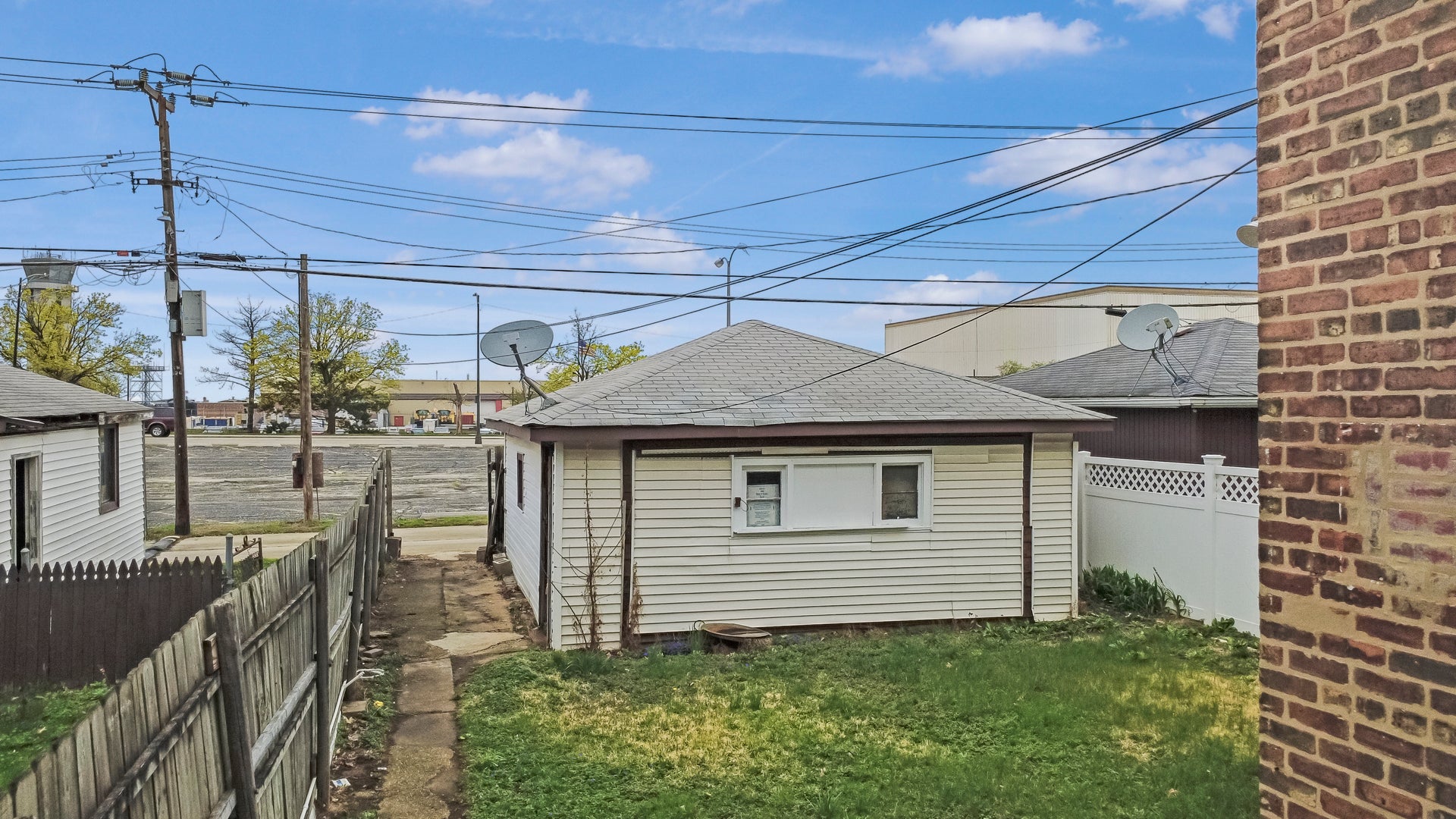 5156 W 63rd Place
