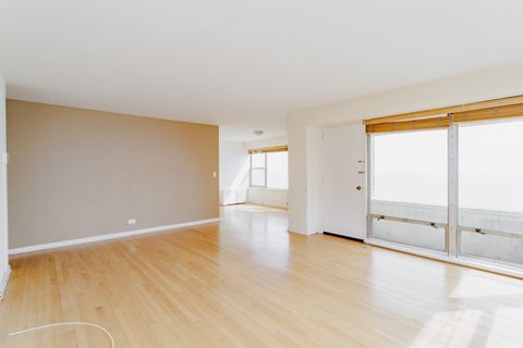 Tiny photo for 6157 N Sheridan Road #24G, Chicago, IL 60660 (MLS # 12623008)