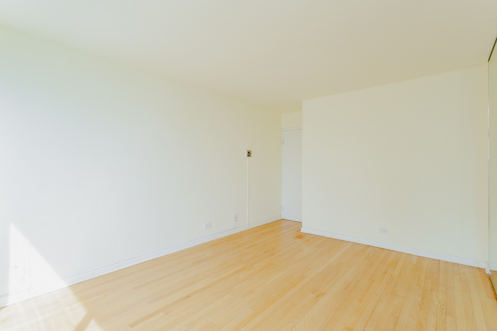 6157 N Sheridan Road 24G