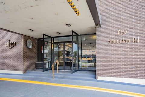 Tiny photo for 6157 N Sheridan Road #24G, Chicago, IL 60660 (MLS # 12623008)