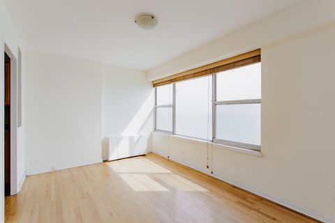 Tiny photo for 6157 N Sheridan Road #24G, Chicago, IL 60660 (MLS # 12623008)