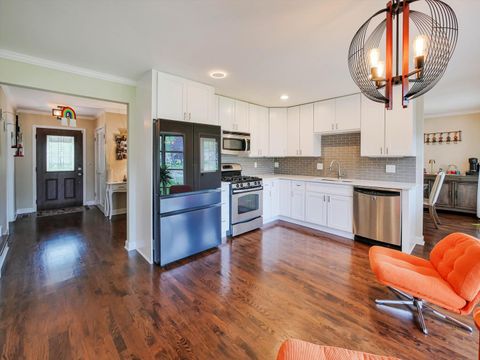 Tiny photo for 943 N Crestview Drive, Palatine, IL 60067 (MLS # 12630204)