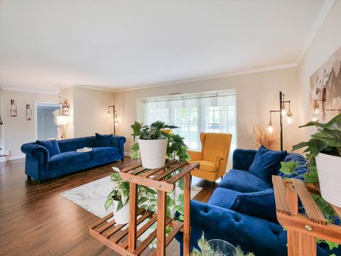 Tiny photo for 943 N Crestview Drive, Palatine, IL 60067 (MLS # 12630204)