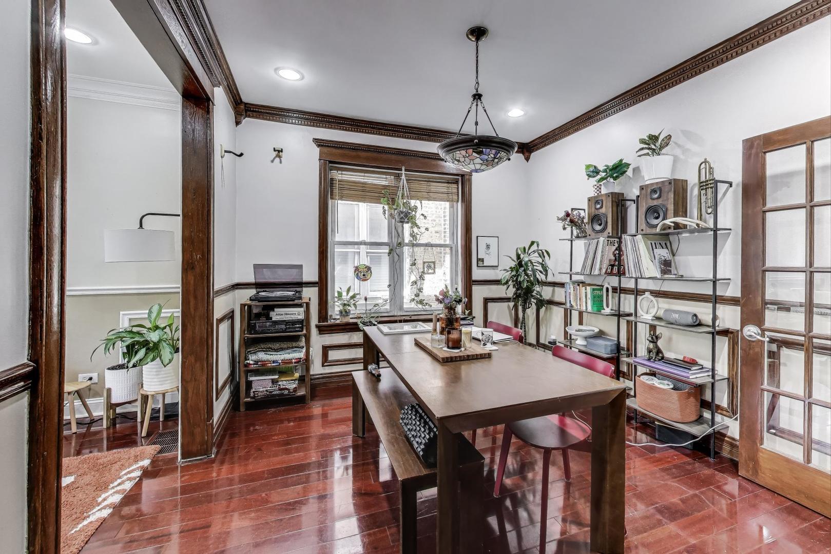 5440 N Ashland Avenue