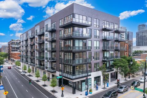 812 W Adams Street 404 Chicago IL 60607