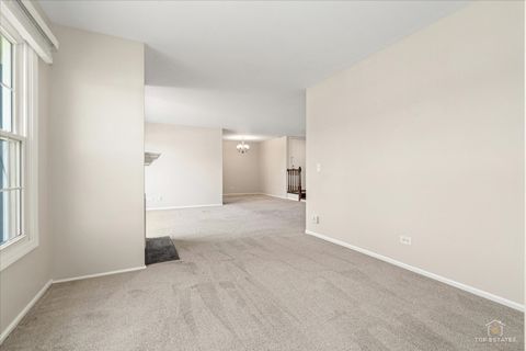 Tiny photo for 1427 Sutton Court #1427, Vernon Hills, IL 60061 (MLS # 12603823)