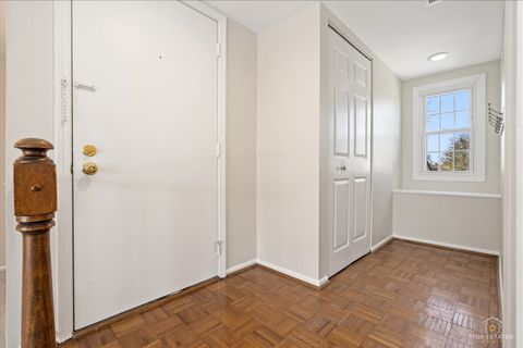 Tiny photo for 1427 Sutton Court #1427, Vernon Hills, IL 60061 (MLS # 12603823)