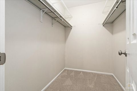 Tiny photo for 1427 Sutton Court #1427, Vernon Hills, IL 60061 (MLS # 12603823)