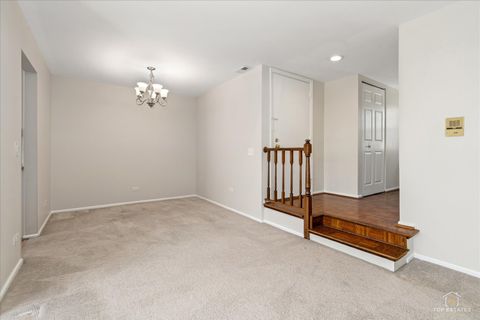 Tiny photo for 1427 Sutton Court #1427, Vernon Hills, IL 60061 (MLS # 12603823)