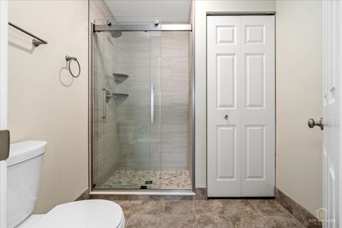 Tiny photo for 1427 Sutton Court #1427, Vernon Hills, IL 60061 (MLS # 12603823)