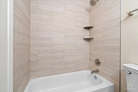 Tiny photo for 1427 Sutton Court #1427, Vernon Hills, IL 60061 (MLS # 12603823)
