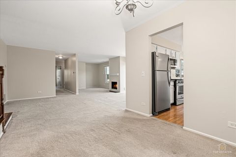Tiny photo for 1427 Sutton Court #1427, Vernon Hills, IL 60061 (MLS # 12603823)