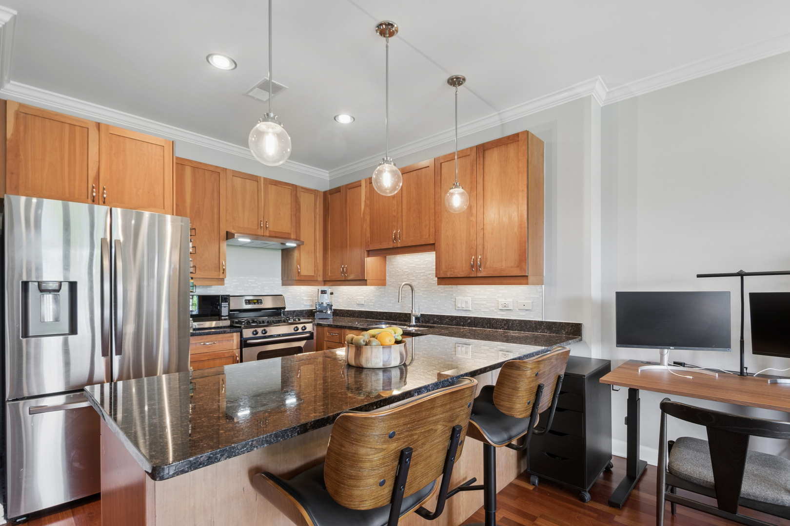 4553 N MAGNOLIA Avenue 403
