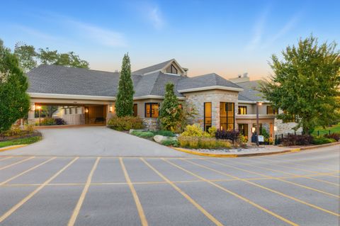 Tiny photo for 294 W Mallard Point #A, Lake Barrington, IL 60010 (MLS # 12538426)