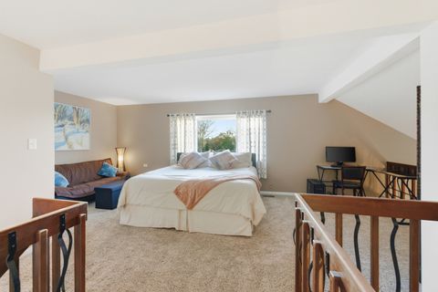 Tiny photo for 294 W Mallard Point #A, Lake Barrington, IL 60010 (MLS # 12538426)