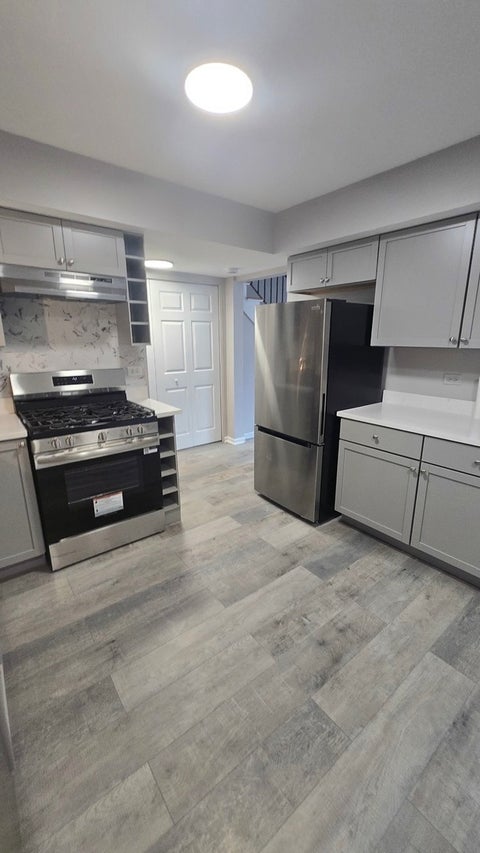 Tiny photo for 1688 Queensbury Circle #0, Hoffman Estates, IL 60169 (MLS # 12716008)
