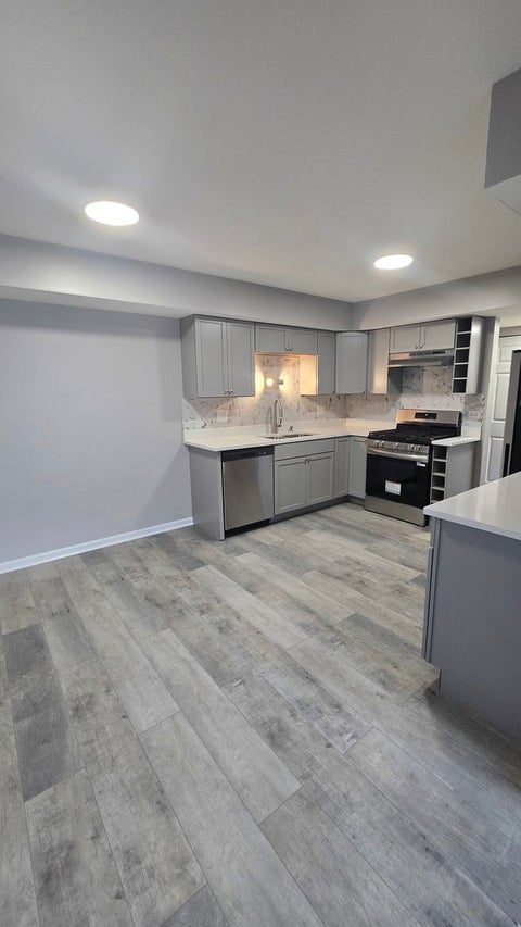 Tiny photo for 1688 Queensbury Circle #0, Hoffman Estates, IL 60169 (MLS # 12716008)