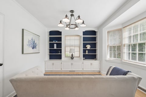 Tiny photo for 110 N Merrill Street, Park Ridge, IL 60068 (MLS # 12699458)