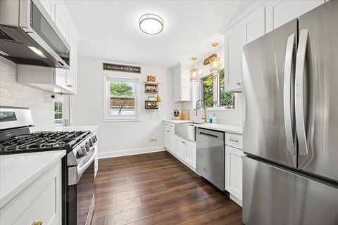 Tiny photo for 4812 Wolf Road, Western Springs, IL 60558 (MLS # 12685081)