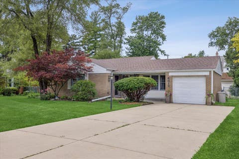 Tiny photo for 4812 Wolf Road, Western Springs, IL 60558 (MLS # 12685081)