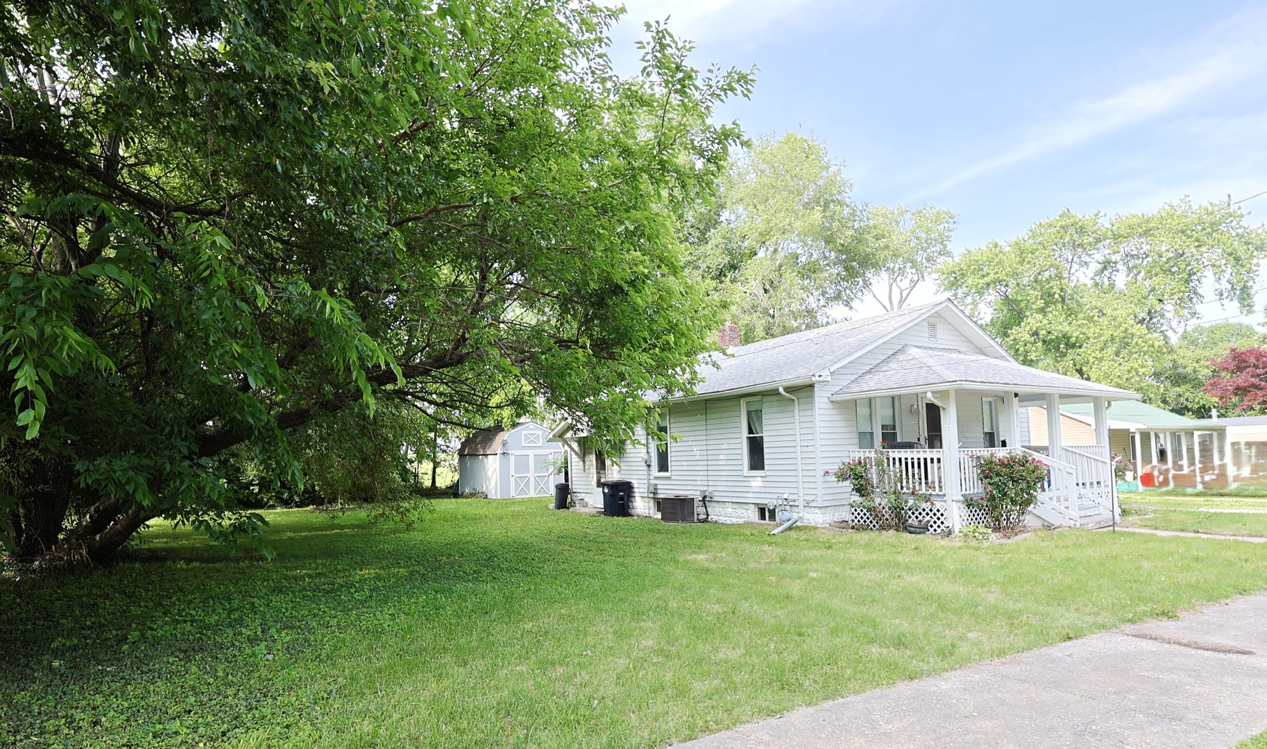 416 E Elm Street