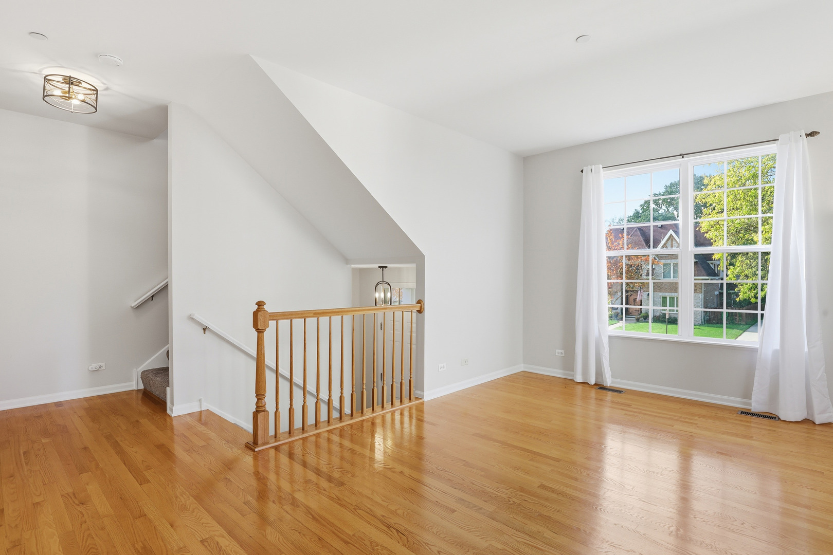 201 N Louis Street E