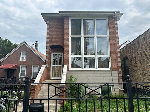 Photo of 2809 S SAINT LOUIS Avenue, Chicago, IL 60623 (MLS # 12721884)