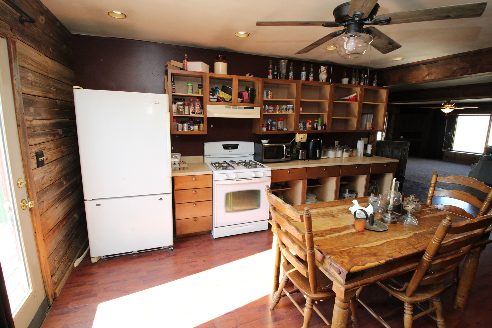 15210 MURPHY Road