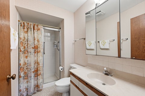 Tiny photo for 501 Lake Hinsdale Drive #408, Willowbrook, IL 60527 (MLS # 12684098)
