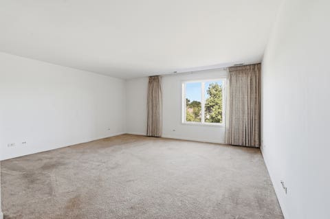 Tiny photo for 501 Lake Hinsdale Drive #408, Willowbrook, IL 60527 (MLS # 12684098)