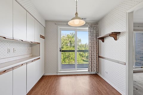 Tiny photo for 501 Lake Hinsdale Drive #408, Willowbrook, IL 60527 (MLS # 12684098)
