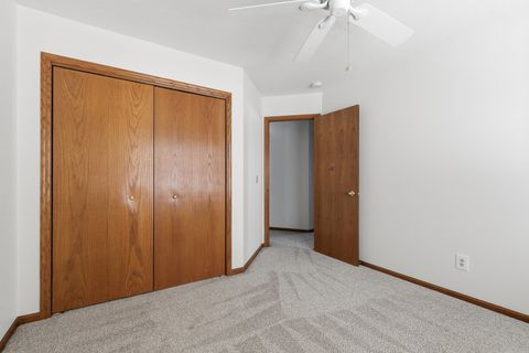Tiny photo for 3606 Raleigh Avenue, Bettendorf, IA 52722 (MLS # 12606868)