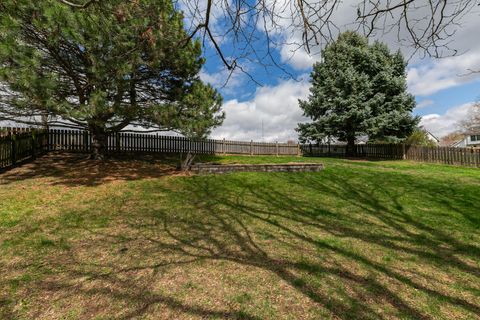 Tiny photo for 3606 Raleigh Avenue, Bettendorf, IA 52722 (MLS # 12606868)