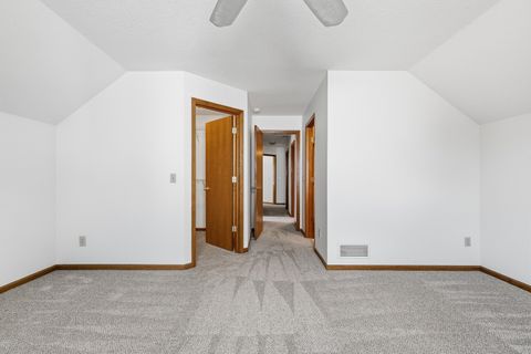 Tiny photo for 3606 Raleigh Avenue, Bettendorf, IA 52722 (MLS # 12606868)