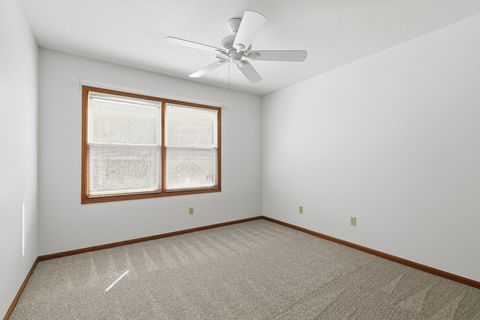 Tiny photo for 3606 Raleigh Avenue, Bettendorf, IA 52722 (MLS # 12606868)