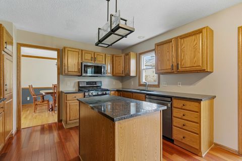 Tiny photo for 3606 Raleigh Avenue, Bettendorf, IA 52722 (MLS # 12606868)