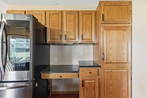 Tiny photo for 3606 Raleigh Avenue, Bettendorf, IA 52722 (MLS # 12606868)