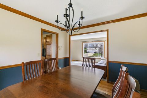 Tiny photo for 3606 Raleigh Avenue, Bettendorf, IA 52722 (MLS # 12606868)