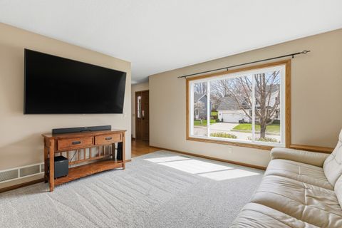 Tiny photo for 3606 Raleigh Avenue, Bettendorf, IA 52722 (MLS # 12606868)